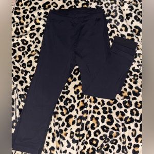 BUNDLE Danskin leggings (3) in mint condition slightly worn like brand new! 🖤